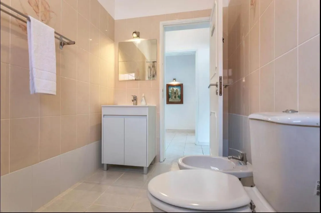 Blife Aerya Private Rooms - Airport Stay Faro Portugal