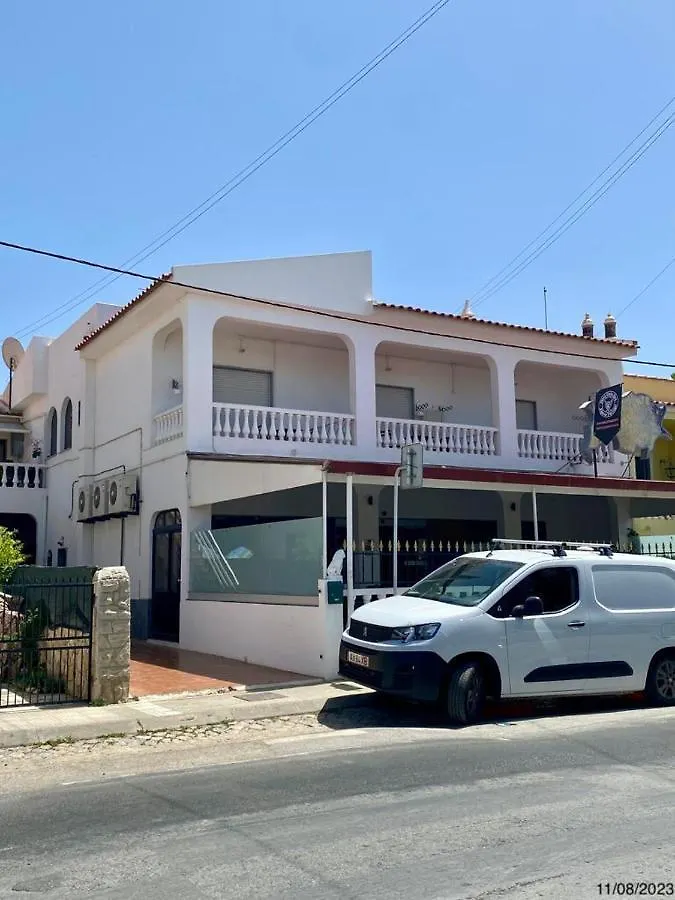 Blife Aerya Private Rooms - Airport Stay Faro