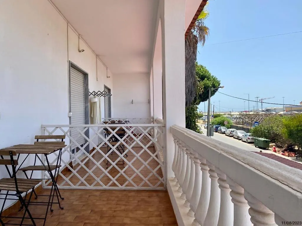 Blife Aerya Private Rooms - Airport Stay Faro 0*,  Portugal
