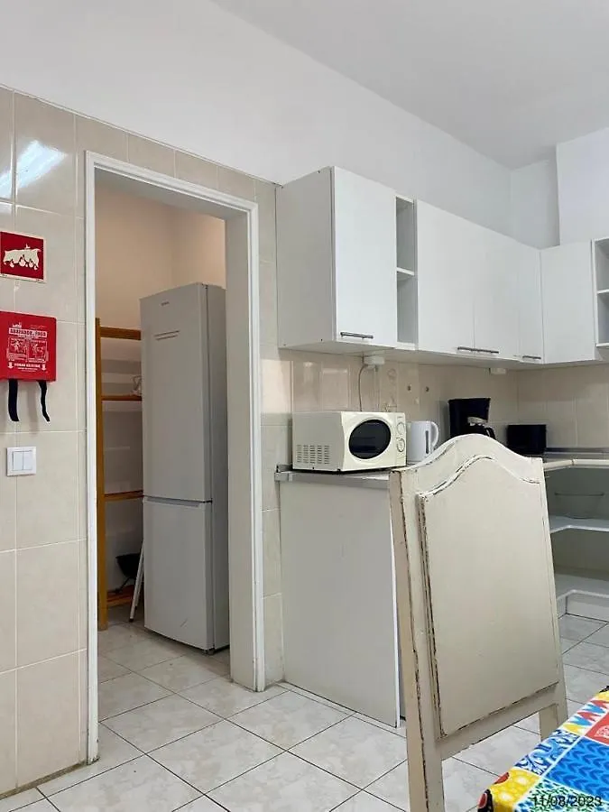 Blife Aerya Private Rooms - Airport Stay Faro 0*,  Portugal
