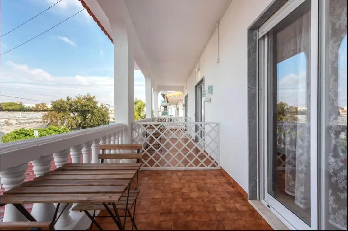Homestay Blife Aerya Private Rooms - Airport Stay Faro Portugal
