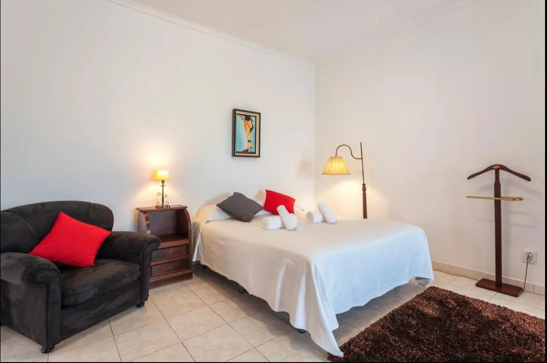 Privat bolig Blife Aerya Private Rooms - Airport Stay FAO