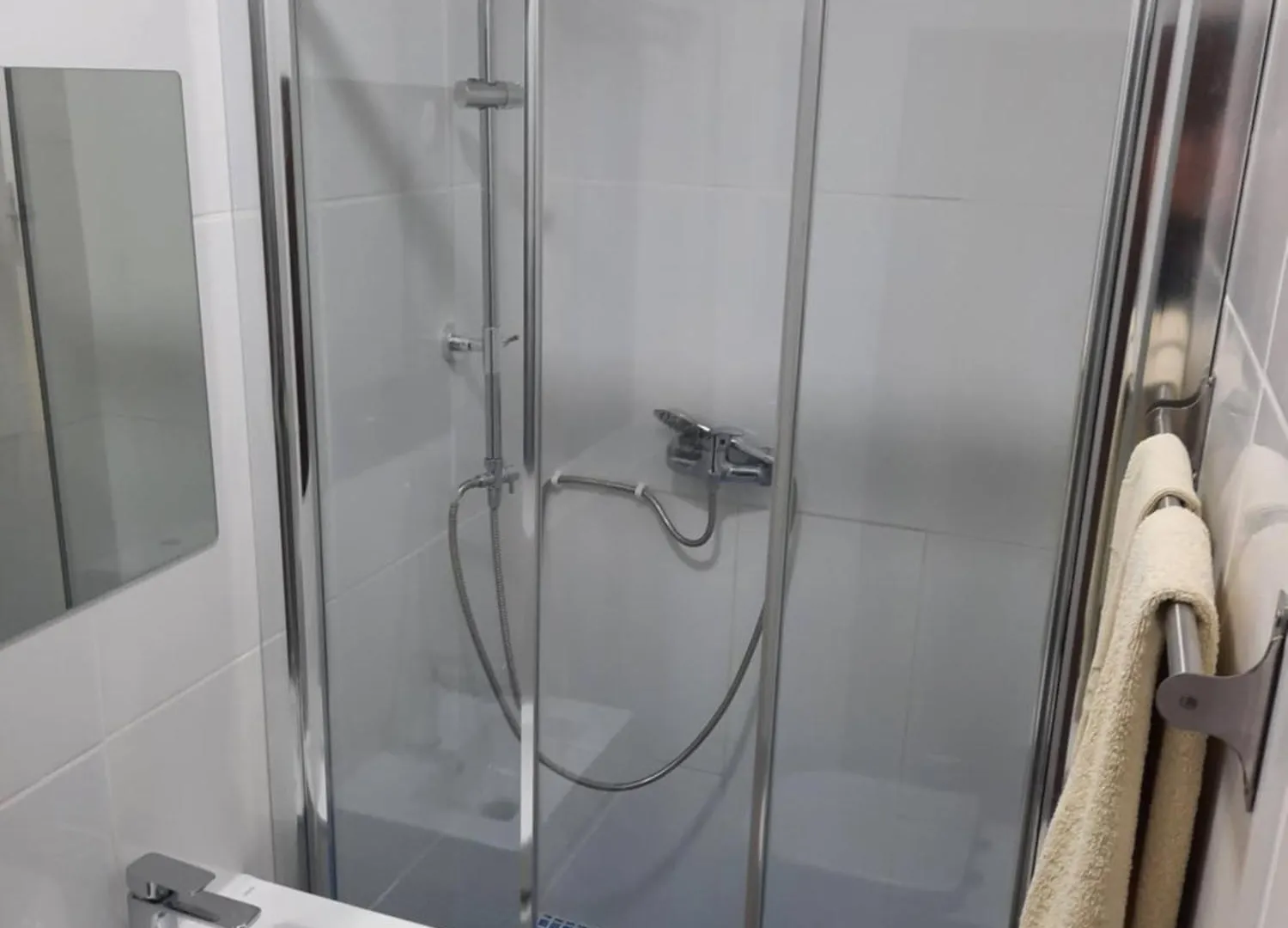 Blife Aerya Private Rooms - Airport Stay Faro Portugal