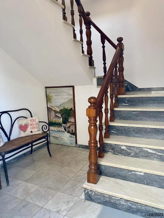 Blife Aerya Private Rooms - Airport Stay Faro Homestay