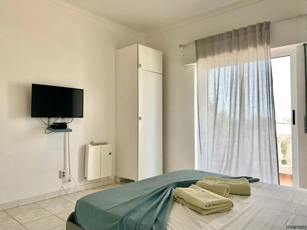 Blife Aerya Private Rooms - Airport Stay Faro Homestay